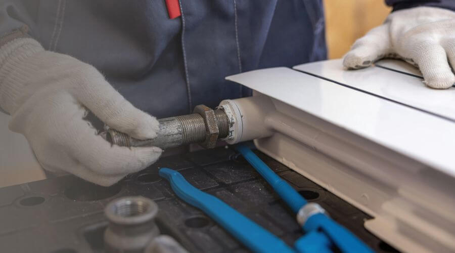 Expert burst pipe repair services in Brackettville, TX